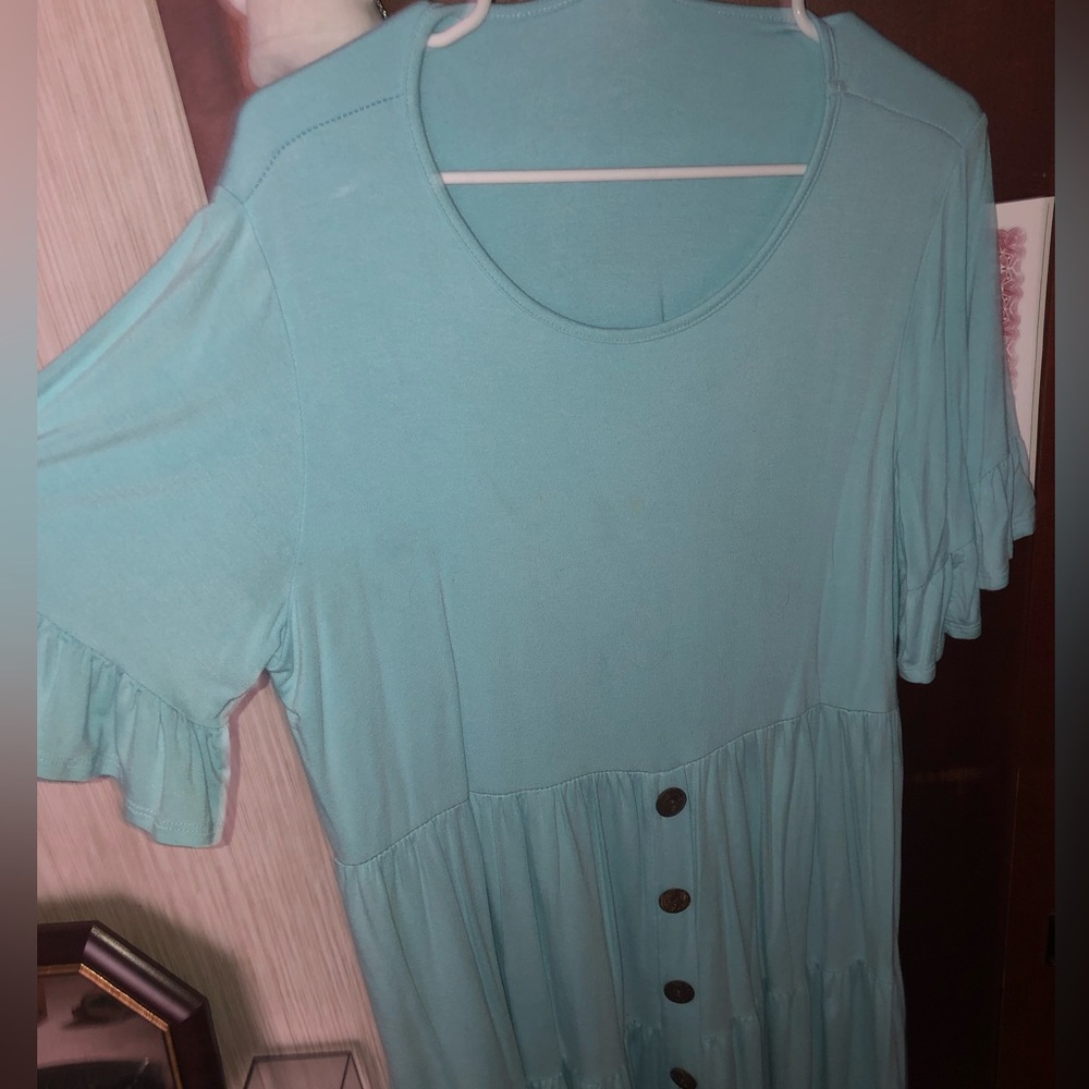 5$ Beeson River Stylish wooden button down dress